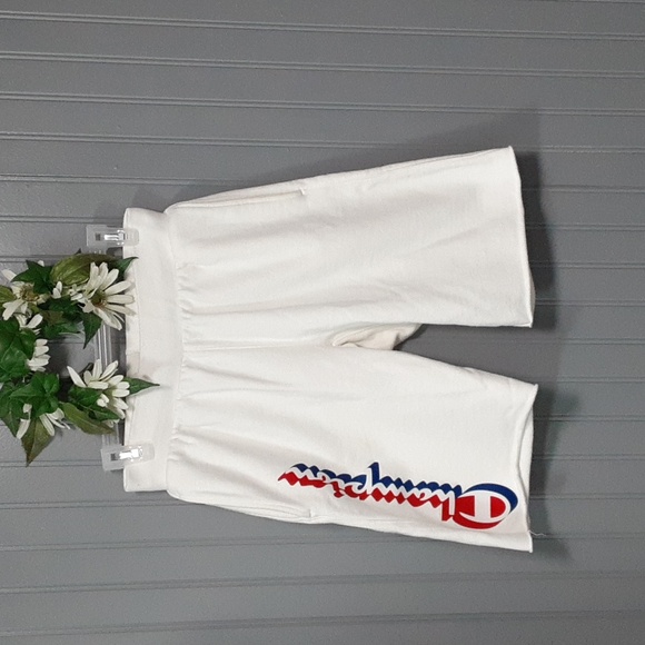 Champion  Reverse Weave Shorts - Picture 1 of 8